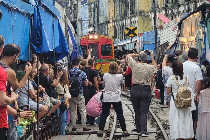 Private Tour to Railway Market and Floating Market - What Makes This Tour Stand Out?