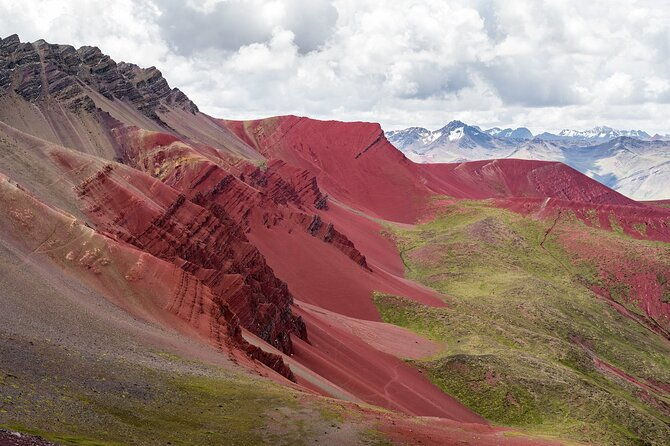 private-tour-to-rainbow-mountain-with-red-valley
