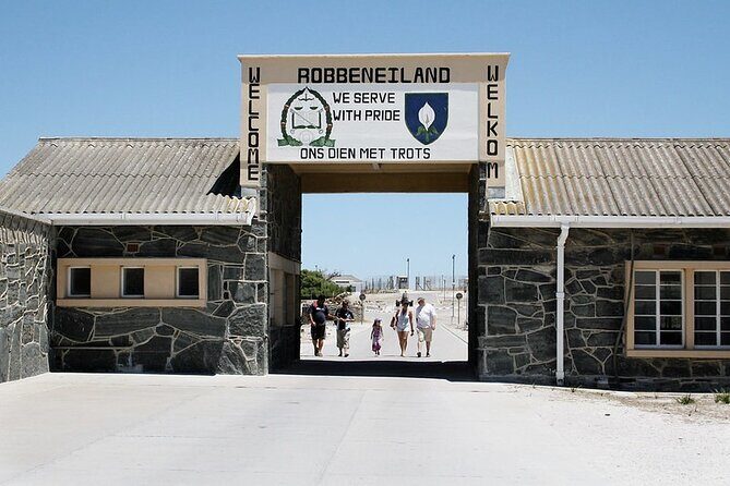 Private tour to Robben Island Kirstenbosch and Constantia Winery - Key Points