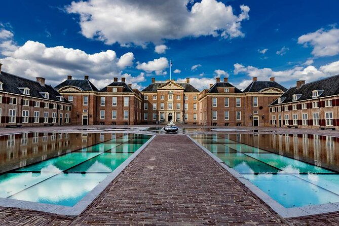 private-tour-to-royal-palace-castle-de-haar-from-amsterdam