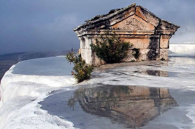 private-tour-to-salda-lake-pamukkale-hierapolis-ancient-city