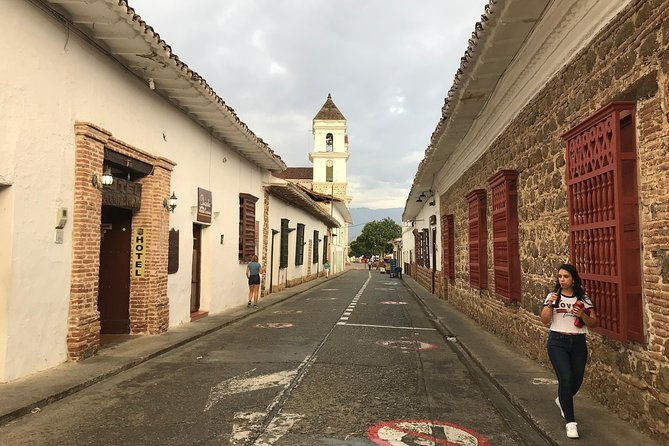 private-tour-to-santa-fe-de-antioquia-town-coffee-farm