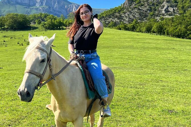 private-tour-to-sevan-dilijan-off-road-tour-horseback-riding