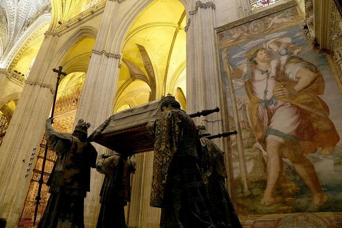 private-tour-to-sevilles-cathedral