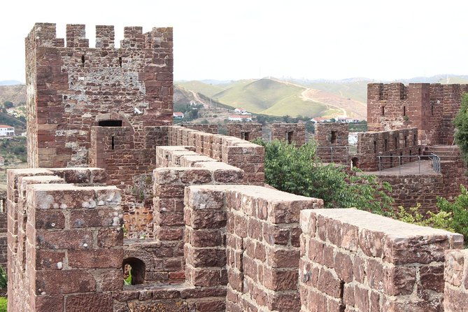 private-tour-to-silves-castle-old-town-stop-at-chapel-of-bones