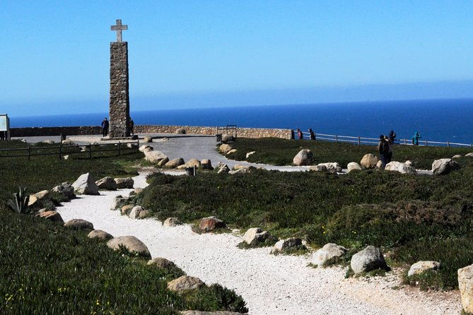 private-tour-to-sintra-with-cabo-da-roca-and-cascais