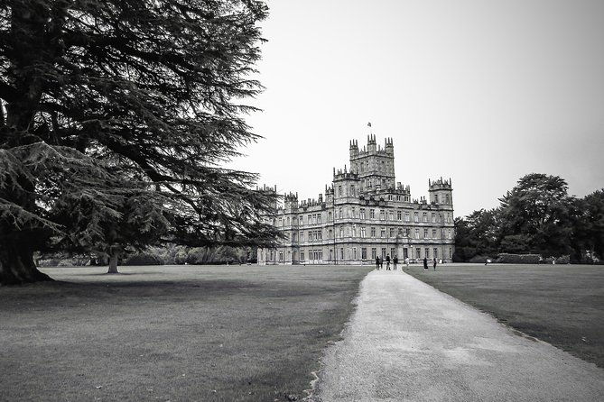 private-tour-to-stonehenge-and-highclere-castle-downton-abbey-2