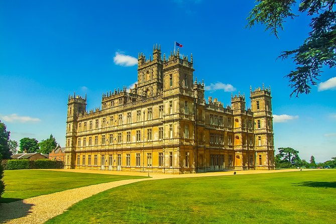 private-tour-to-stonehenge-and-highclere-castle-downton-abbey-2