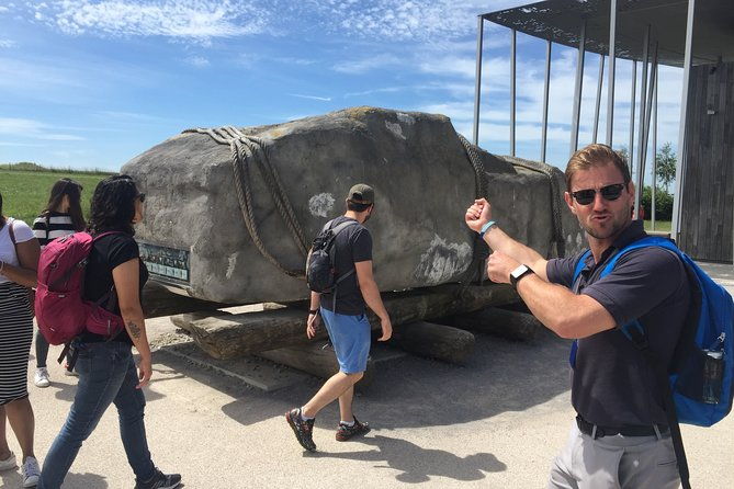 private-tour-to-stonehenge-and-windsor-castle-2