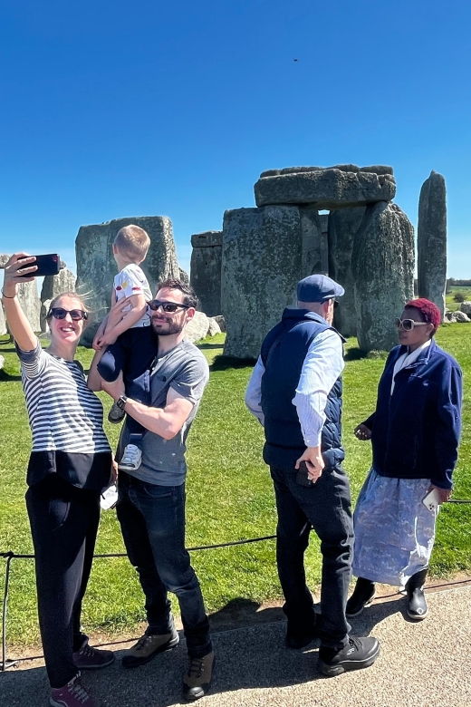 private-tour-to-stonehenge-bath-and-the-cotswolds-2