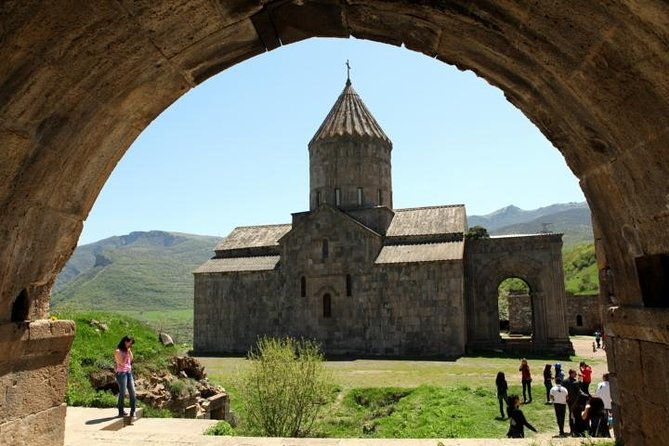 private-tour-to-tatev-monastery-ropeway