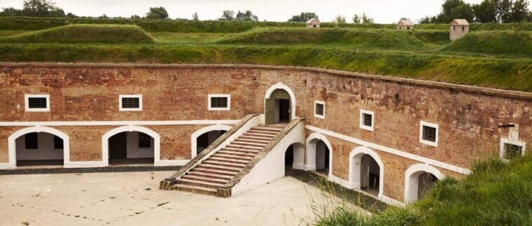 private-tour-to-terezin-concentration-field