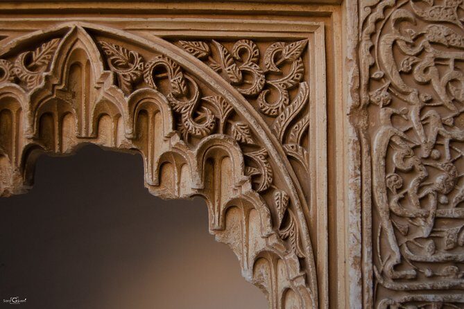 Private Tour to The Alhambra with Nasrid Palaces in Granada - Who Should Book This Tour?