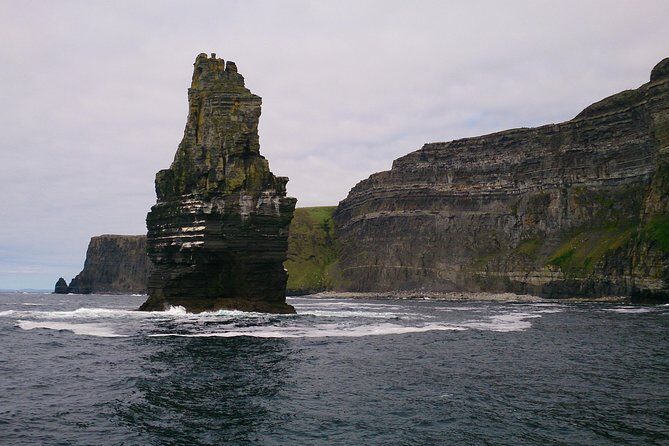 Private tour to the Cliffs of Moher guided in Spanish - The Sum Up