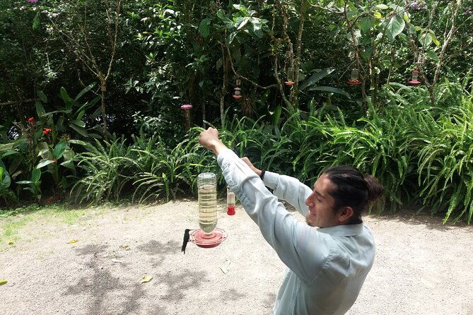private-tour-to-the-hummingbird-reserve-and-visit-to-the-middle-of-the-world-from-quito
