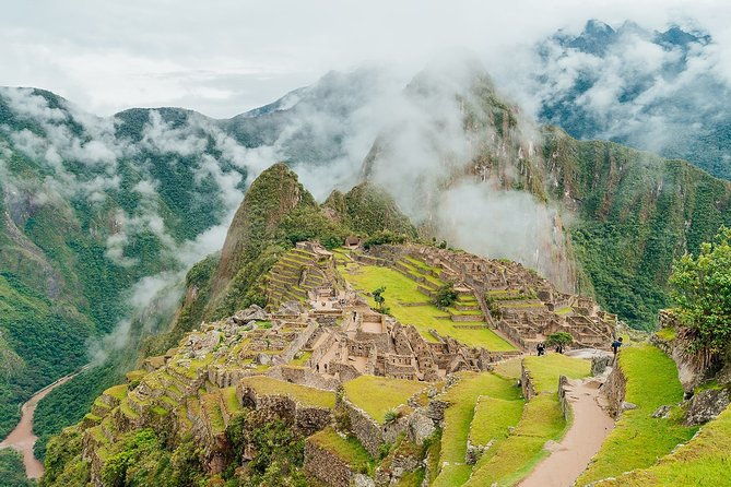 private-tour-to-the-lost-city-machu-picchu-in-one-day