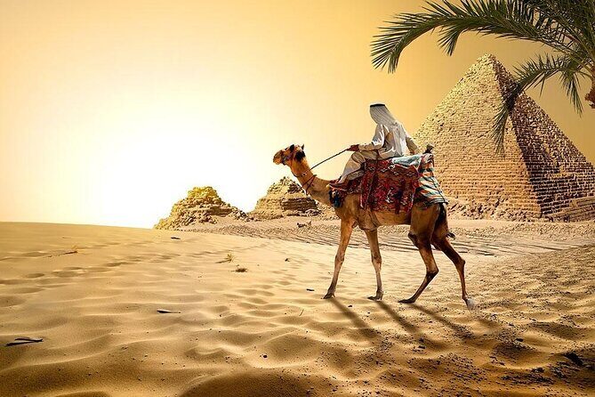 Private Tour To the Museum & Pyramids & Sphinx from Hurghada - Giza Pyramids: The Iconic Symbols of Egypt