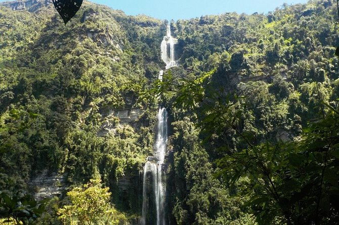 private-tour-to-the-nature-waterfall-of-la-chorrera-from-bogota