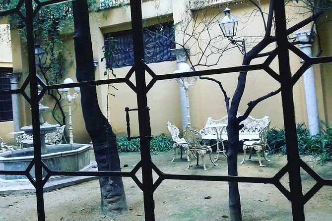 private-tour-to-the-palace-of-the-countess-of-lebrija