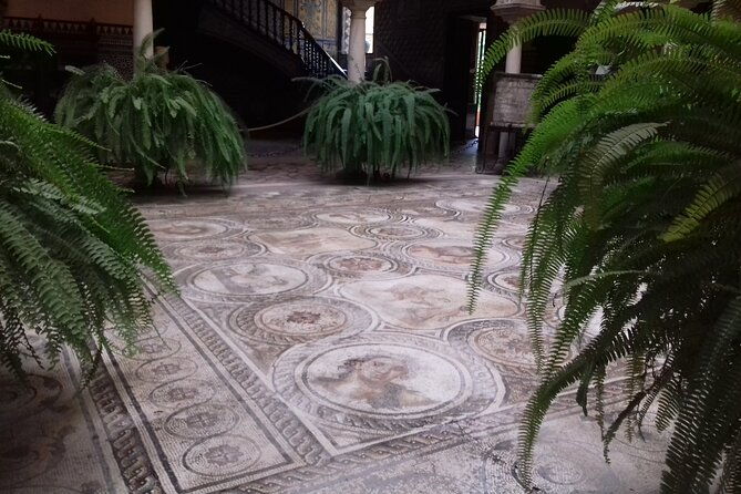 private-tour-to-the-palace-of-the-countess-of-lebrija
