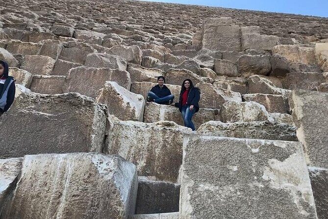 Private Tour to The Pyramids Egyptian Museum & Bazaar from Cairo - Who Is This Tour Best For?
