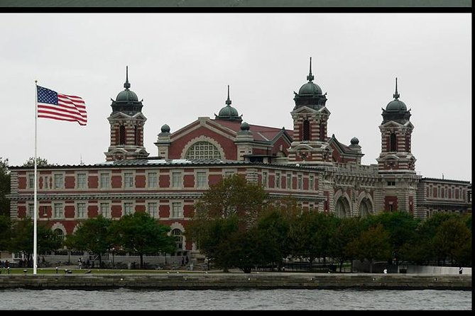 private-tour-to-the-statue-of-liberty-and-ellis-island