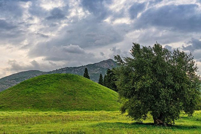 private-tour-to-the-tomb-of-marathon-the-origin-of-marathon-races
