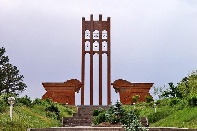 private-tour-to-unesco-heritage-echmiadzin-churches-zvartnots-and-sardarapat-2