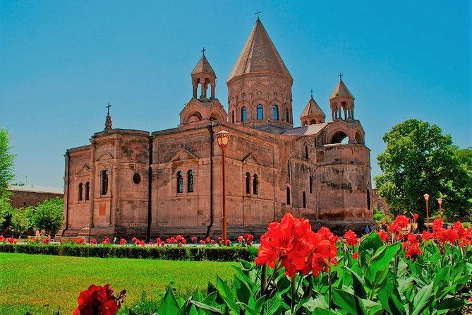 private-tour-to-unesco-heritage-echmiadzin-churches-zvartnots-and-sardarapat-2