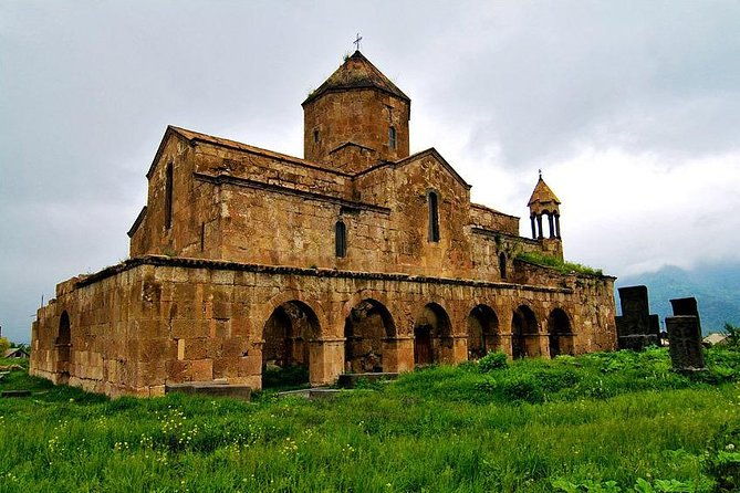 private-tour-to-unesco-heritage-haghpat-and-sanahin-monasteries-and-odzun-church-2