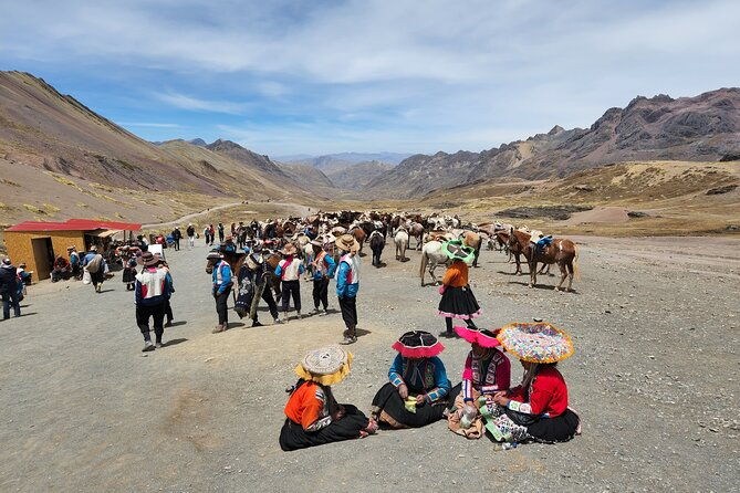 private-tour-to-vinincunca-rainbow-mountain-and-red-valley