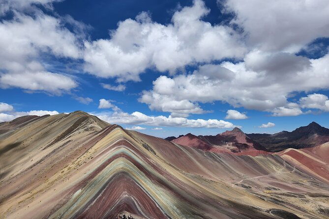 private-tour-to-vinincunca-rainbow-mountain-and-red-valley