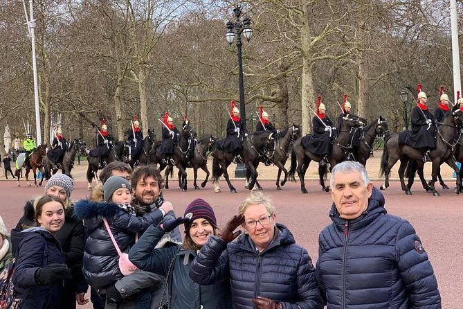 private-tour-traditional-black-cab-tour-of-londons-hidden-treasures