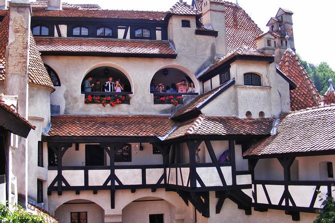 private-tour-transylvanian-castles-and-brasovs-medieval-old-town