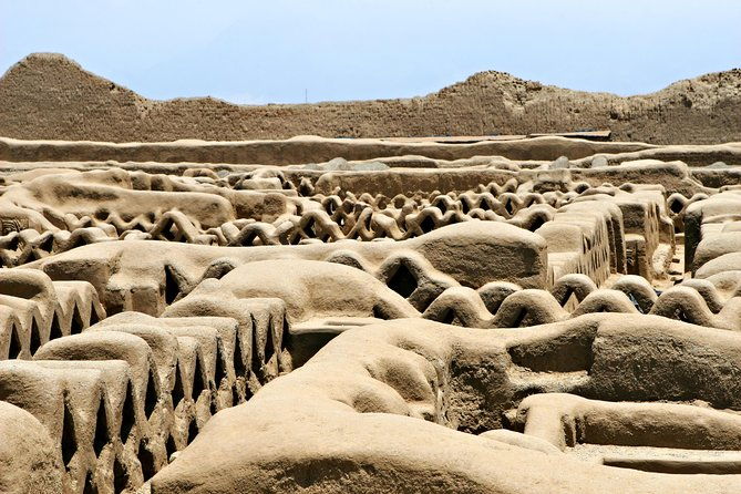 private-tour-trujillo-downtown-sun-moon-temple-chan-chan-and-huanchaco