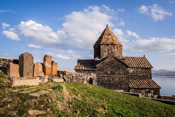 private-tour-tsaghkadzor-ropeway-kecharis-monastery-sevan-lake-sevanavank