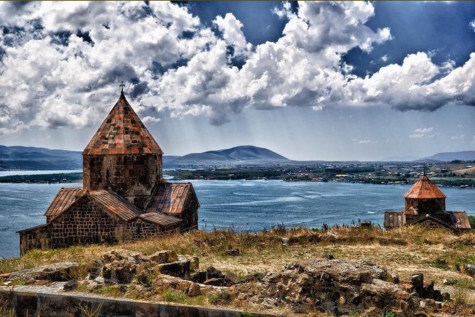 private-tour-tsaghkadzor-sevan-lakesevanavank-dilijan-haghartsin-monastery