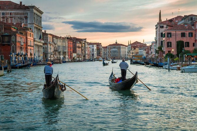 private-tour-venice-gondola-ride-with-serenade