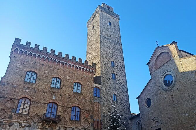 private-tour-volterra-san-gimignano-with-lunch-wine-tasting-experience