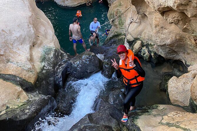 Private Tour Wadi Shab & Sinkhole Tour  Swim, Hike & Explore - Authentic Experiences & Guide Insights
