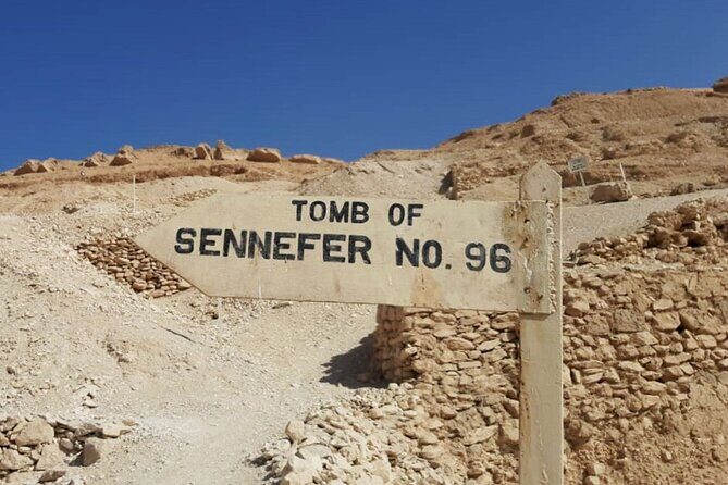 Private tour West Bank Luxor: Valley of the Queens, Nobles, lunch - Key Points