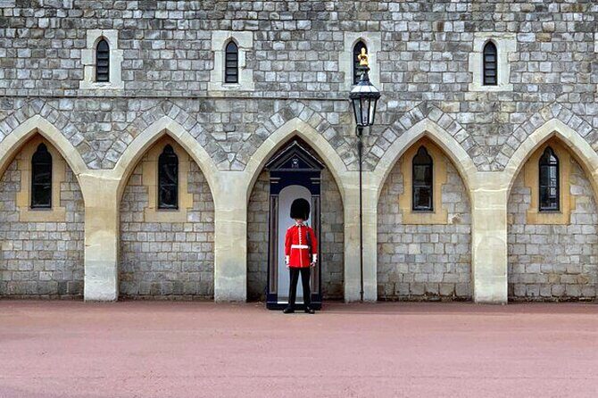 Private Tour: Windsor Castle Day Trip from London - The Experience of a Private Guide