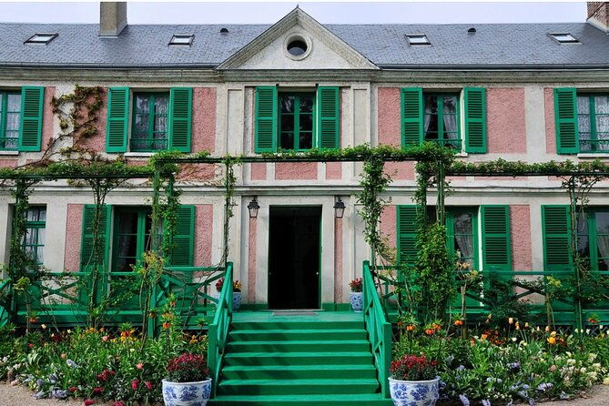 private-tour-with-guide-to-midnight-in-paris-movie-locations