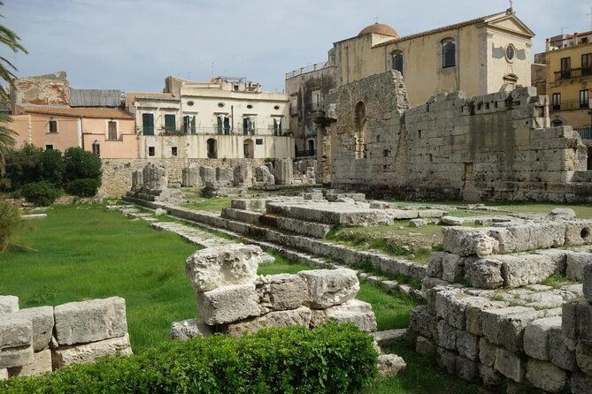 private-tour-with-official-guide-through-the-wonders-of-pompeii