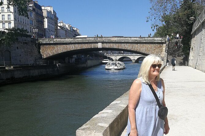Private Tour with Skip the Line Tickets to Louvre Museum & Crepes - In Summary