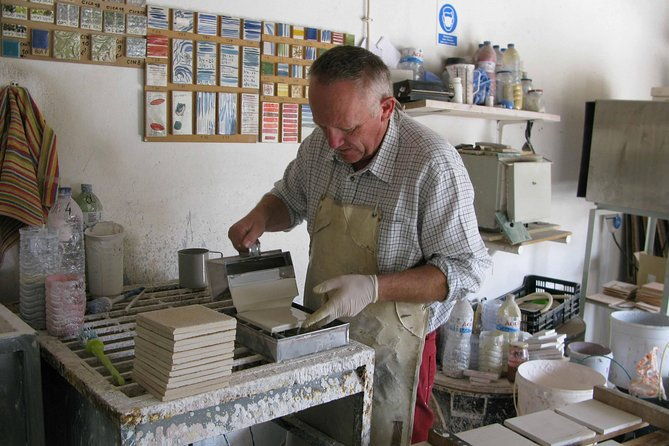 private-tour-with-tiles-workshop-and-national-tile-museum-visit