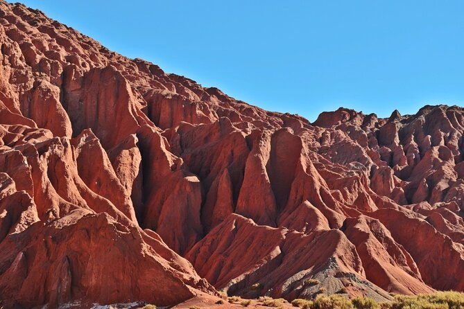 private-tourrainbow-valley-petroglyphs-in-san-pedro-de-atacama
