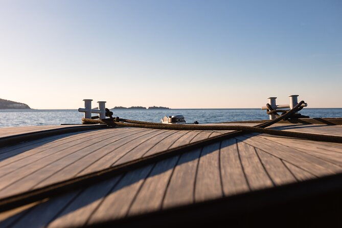 private-tours-to-elaphite-islands-by-ufo-boat
