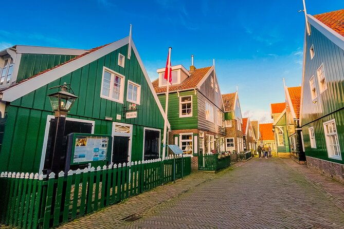 private-tours-to-scenic-zaanse-schans-zaandam-volendam-marken