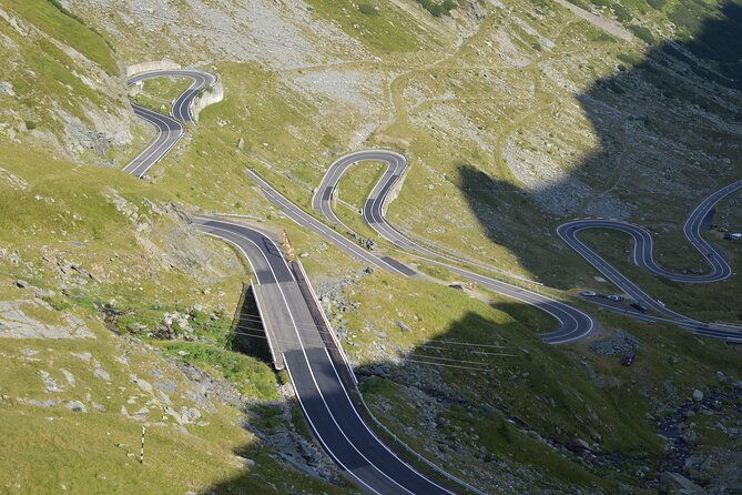 private-transfagarasan-road-scenic-tour-from-bucharest